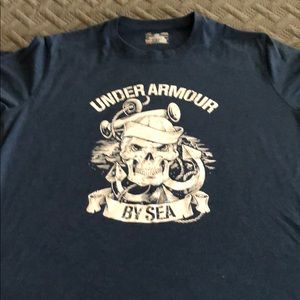 Under Armour T-shirt